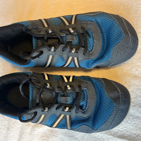 Xero Prio Shoes (Men's size 9) - Picture 2 of 7